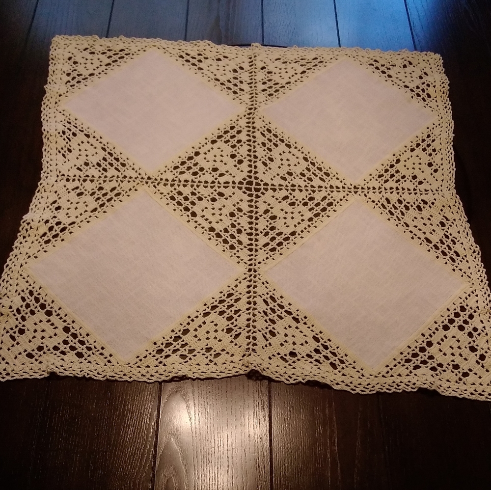 Crochet Fabric Mix Square Table Scarf